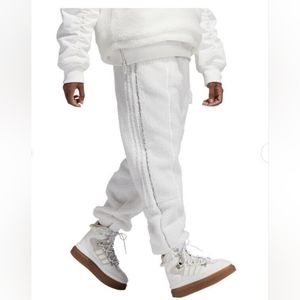 IVY PARK/ADIDAS unisex XS white teddy cargo pants